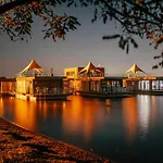 Schwimmende Ferienhaeuser Auf Dem - Spreewald 別荘