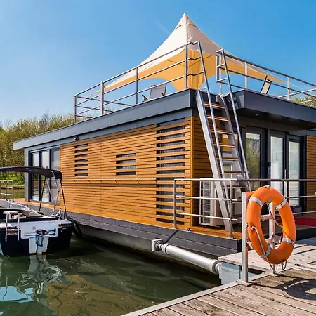 Schwimmende Ferienhaeuser Auf Dem - Spreewald Сasa de vacaciones *