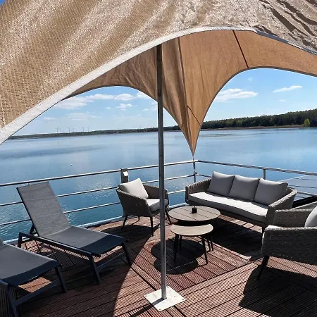 Schwimmende Ferienhaeuser Auf Dem - Spreewald Vetschau