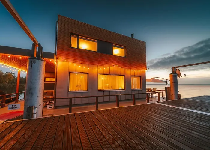 Schwimmende Ferienhaeuser Auf Dem - Spreewald *