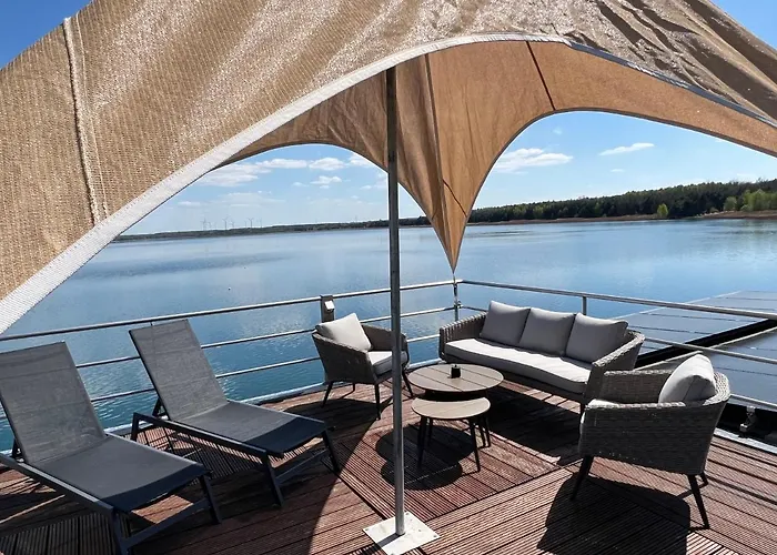 Schwimmende Ferienhaeuser Auf Dem - Spreewald Vetschau