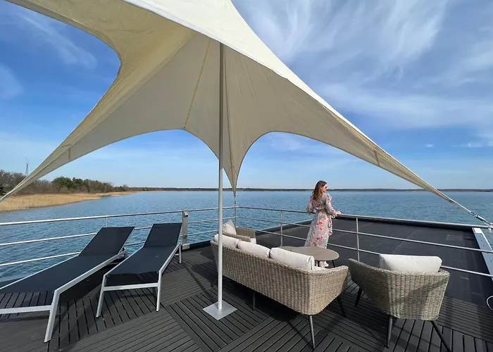 Nyaraló Schwimmende Ferienhaeuser Auf Dem - Spreewald